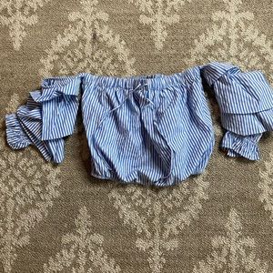 A&E short sleeve blouse